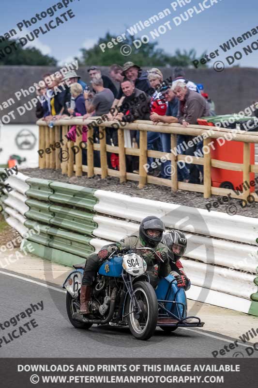 Vintage motorcycle club;eventdigitalimages;mallory park;mallory park trackday photographs;no limits trackdays;peter wileman photography;trackday digital images;trackday photos;vmcc festival 1000 bikes photographs